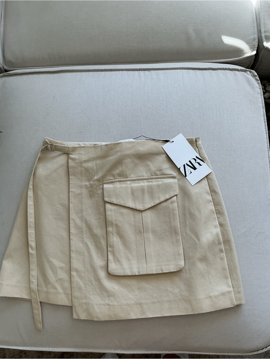 Zara Dresses & Skirts - Zara Cream Utility Pocket Mini Skirt